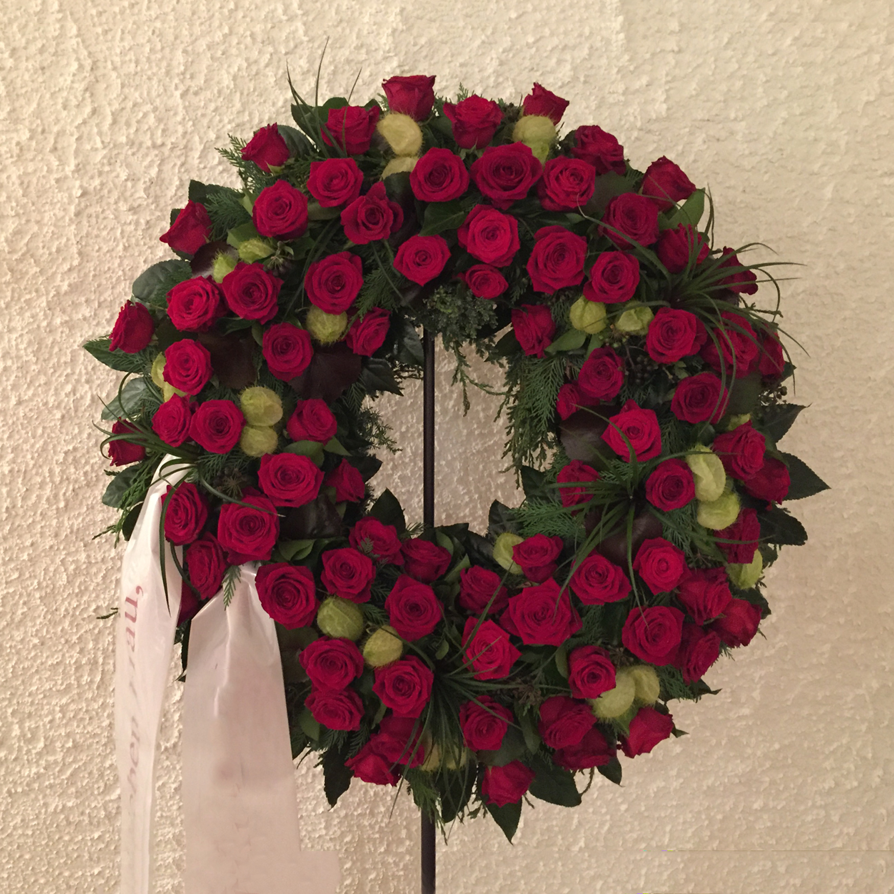 Kranz mit Rosen, Asclepien