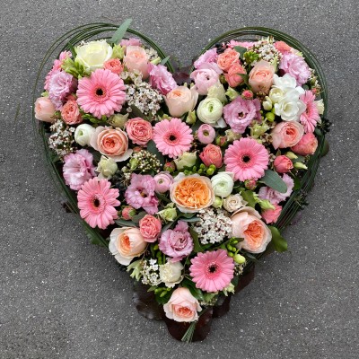 Herz mit Rosen, Germini, Eustoma